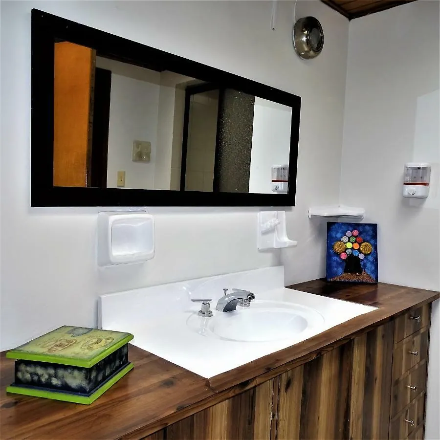 Violeta Park Hostel Μπογκοτά 0*,  Κολομβία